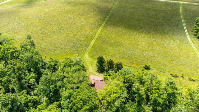 10 N River Ct, Cartersville, VA 23027