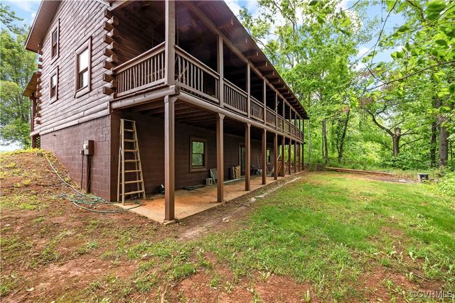 10 N River Ct, Cartersville, VA 23027