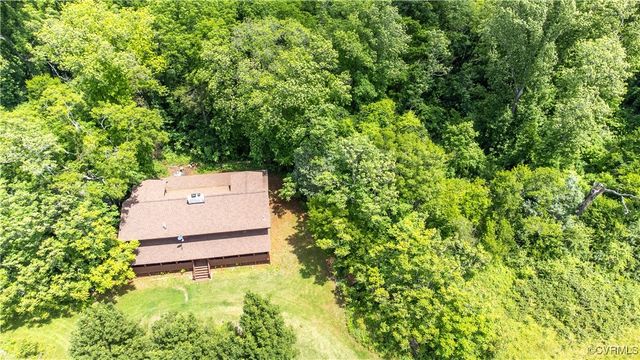 10 N River Ct, Cartersville, VA 23027