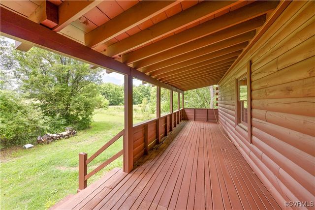 10 N River Ct, Cartersville, VA 23027