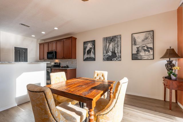 601 Menaul Boulevard NE UNIT 503, Albuquerque, NM 87107