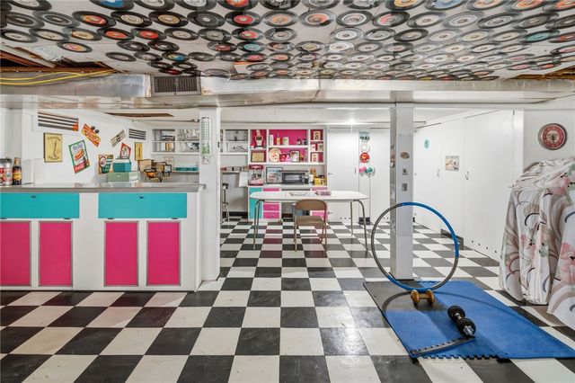 109 Pinecrest Drive, Pawtucket, RI 02861