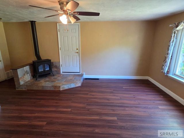 391 6th Street, Idaho Falls, ID 83401