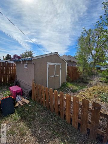 391 6th Street, Idaho Falls, ID 83401