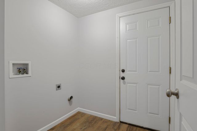 2100 Dunkeld Drive, Grove City, OH 43123