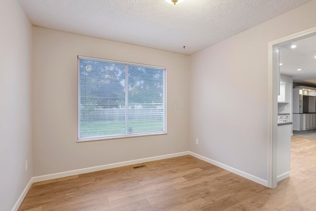 2100 Dunkeld Drive, Grove City, OH 43123