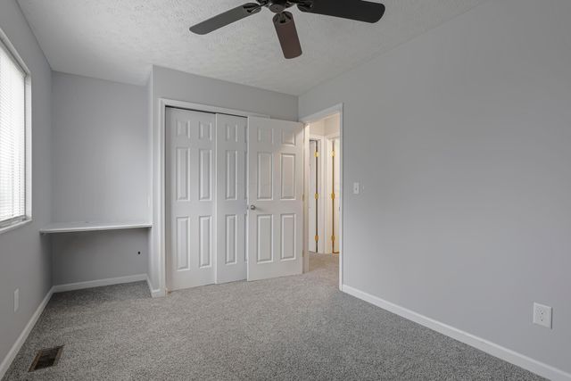 2100 Dunkeld Drive, Grove City, OH 43123