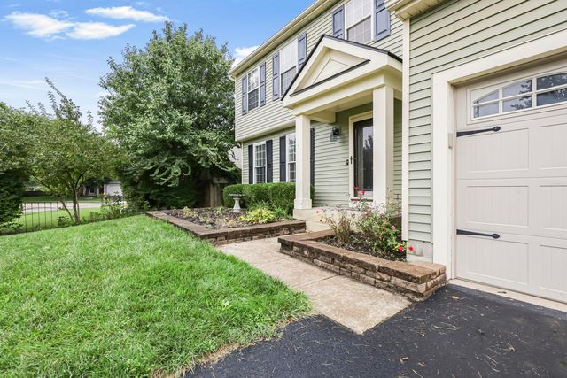 2100 Dunkeld Drive, Grove City, OH 43123