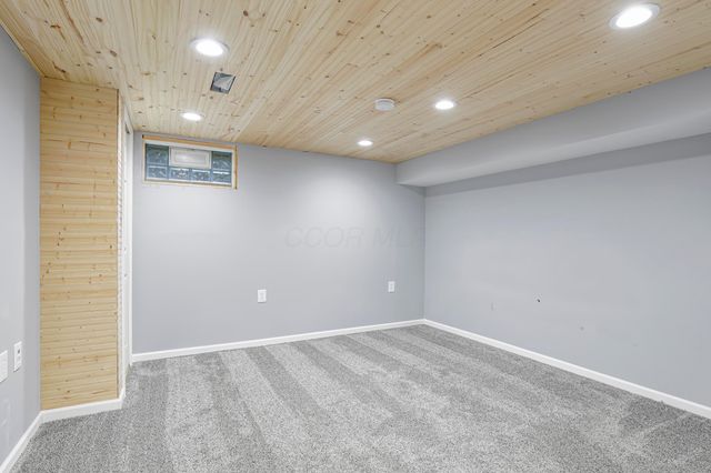 2100 Dunkeld Drive, Grove City, OH 43123