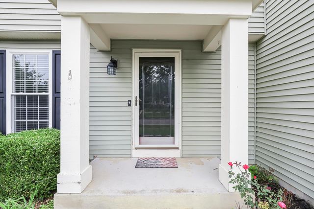 2100 Dunkeld Drive, Grove City, OH 43123