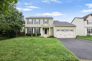 2100 Dunkeld Drive, Grove City, OH 43123