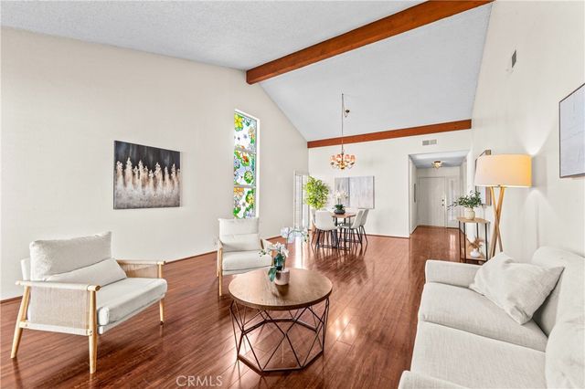1986 W Bayshore, Anaheim, CA 92801