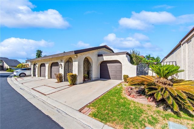 1986 W Bayshore, Anaheim, CA 92801