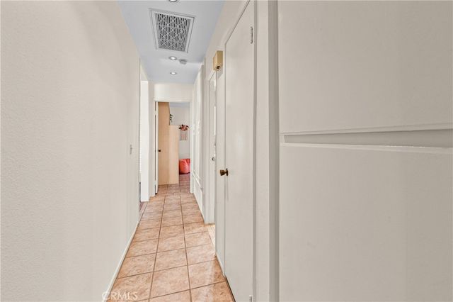 1986 W Bayshore, Anaheim, CA 92801