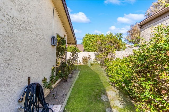 1986 W Bayshore, Anaheim, CA 92801