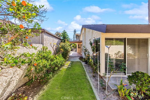 1986 W Bayshore, Anaheim, CA 92801