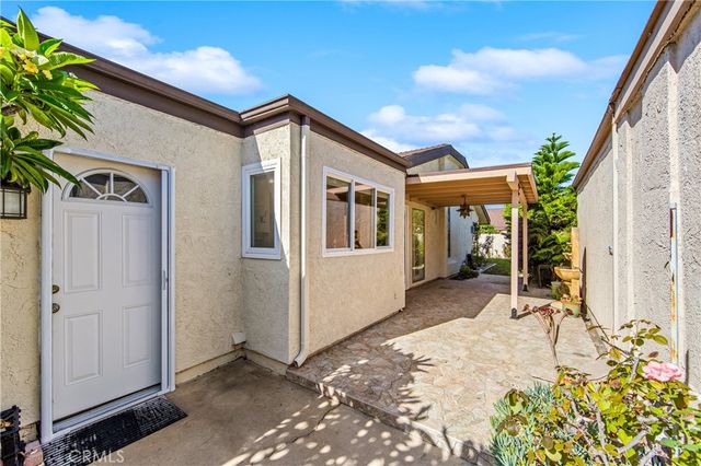 1986 W Bayshore, Anaheim, CA 92801