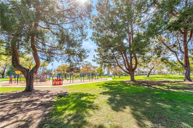1986 W Bayshore, Anaheim, CA 92801