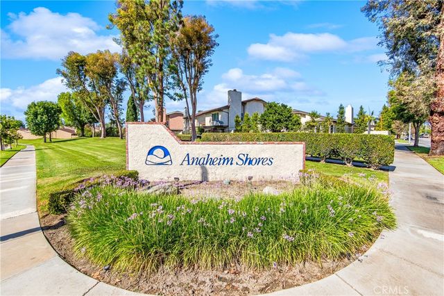 1986 W Bayshore, Anaheim, CA 92801