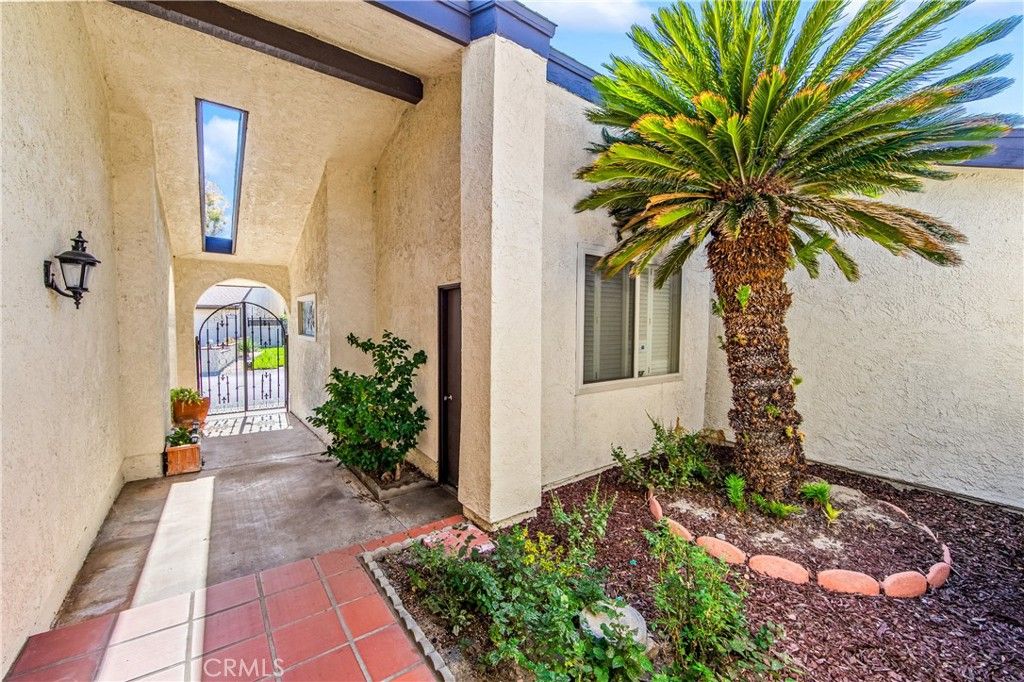 1986 W Bayshore, Anaheim, CA 92801 — photo 3