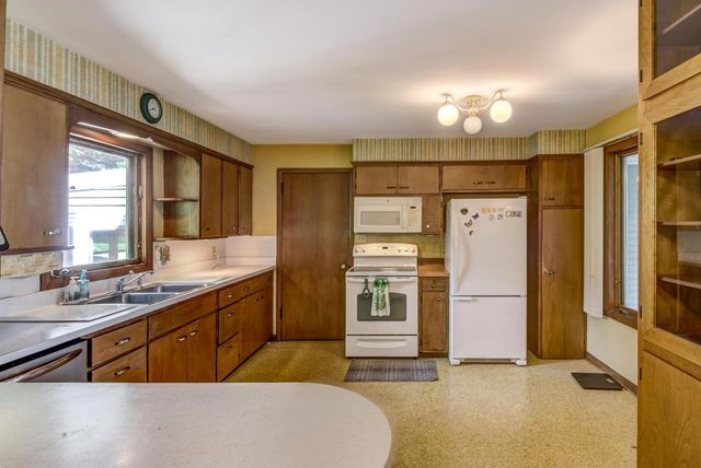 3104 SEYMOUR LANE, Wausau, WI 54401