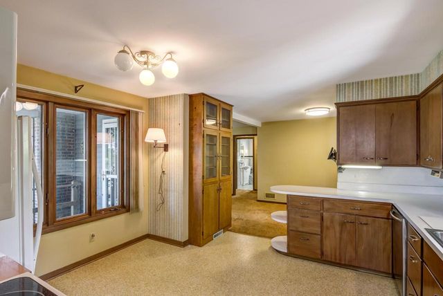 3104 SEYMOUR LANE, Wausau, WI 54401