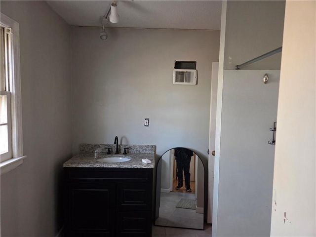 8510 E 110th Terrace, Kansas City, MO 64134