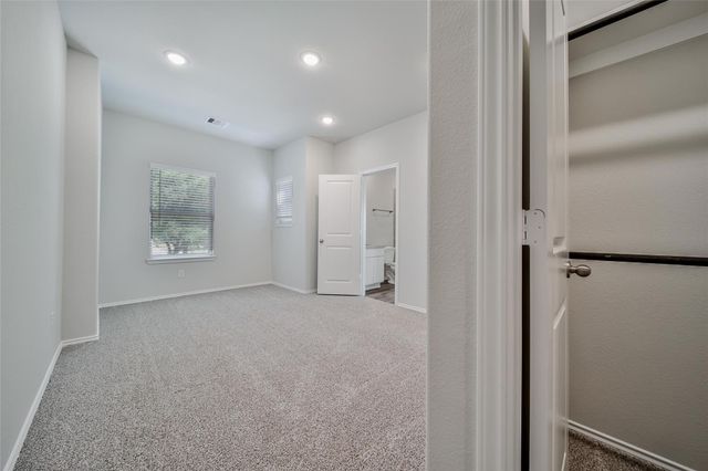 1452 Glenoaks Drive, Conroe, TX 77385