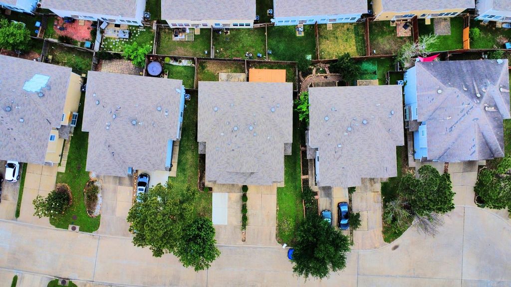 16526 Cairngrove Lane, Houston, TX 77084