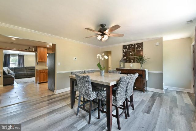2 JOLLYBROOK RD, Levittown, PA 19056