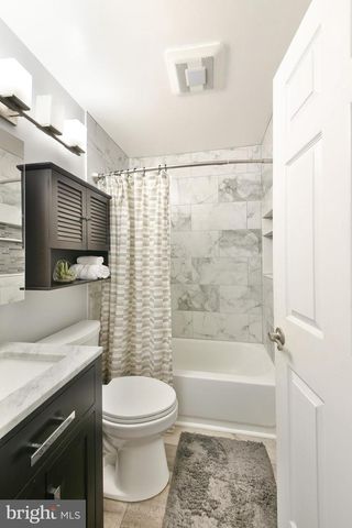 2 JOLLYBROOK RD, Levittown, PA 19056