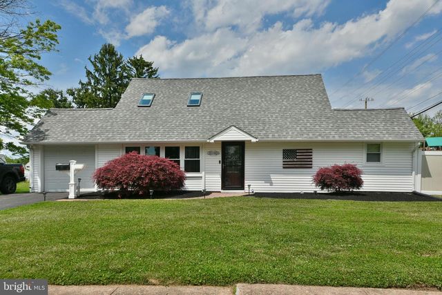2 JOLLYBROOK RD, Levittown, PA 19056