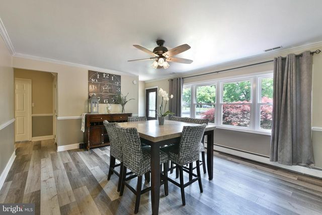 2 JOLLYBROOK RD, Levittown, PA 19056