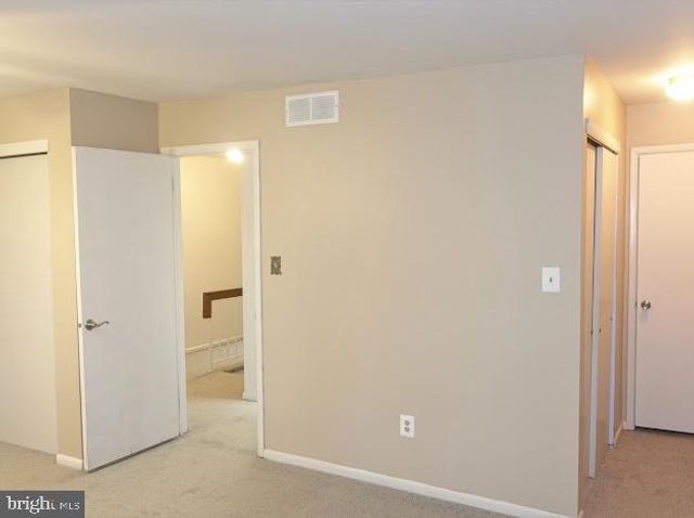 5 CHRISTOPHER RD, Voorhees, NJ 08043