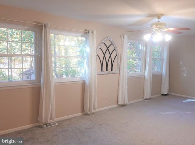 5 CHRISTOPHER RD, Voorhees, NJ 08043
