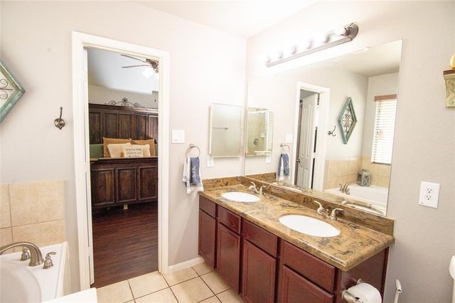 8134 Silent Deep Drive, Rosenberg, TX 77469