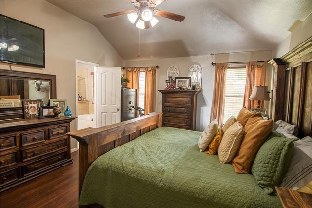 8134 Silent Deep Drive, Rosenberg, TX 77469