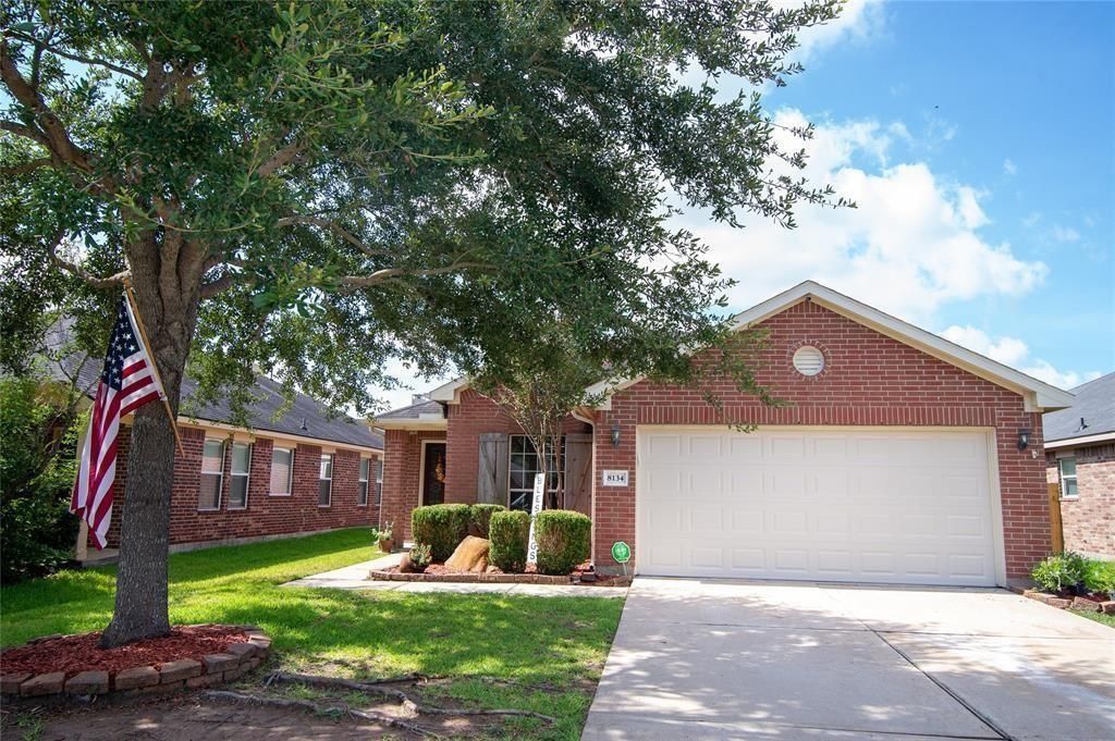 8134 Silent Deep Drive, Rosenberg, TX 77469
