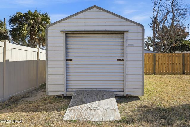 1825 Biscayne Avenue, South Daytona, FL 32119