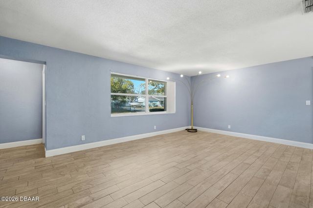 1825 Biscayne Avenue, South Daytona, FL 32119