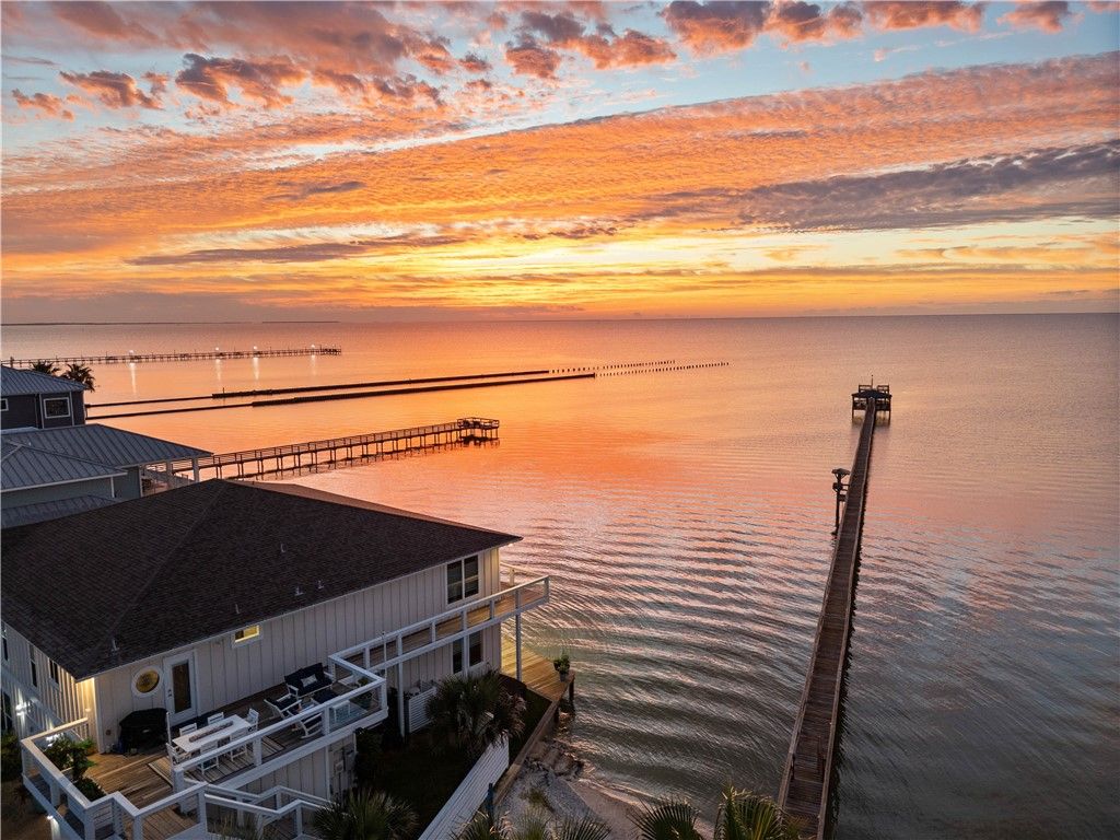 13 Sea Shell Shores Dr, Rockport, TX 78382 — photo 2