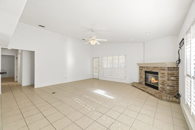 129 Los Cedros Loop, Kerrville, TX 78028