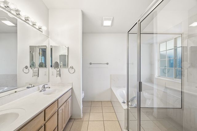 129 Los Cedros Loop, Kerrville, TX 78028