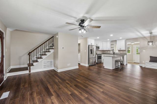 3971 Cantebury Dr, Culleoka, TN 38451