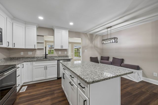 3971 Cantebury Dr, Culleoka, TN 38451