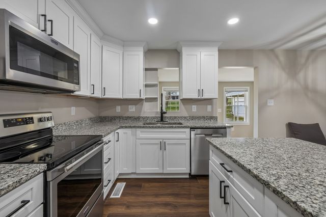 3971 Cantebury Dr, Culleoka, TN 38451