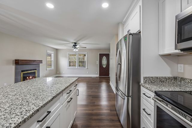 3971 Cantebury Dr, Culleoka, TN 38451