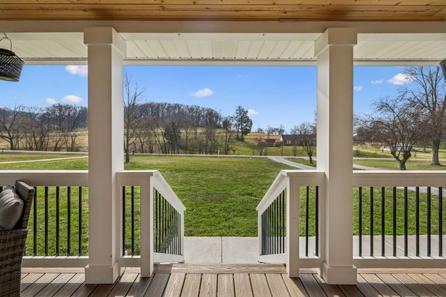 3971 Cantebury Dr, Culleoka, TN 38451