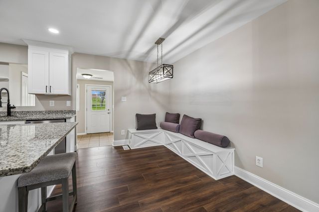 3971 Cantebury Dr, Culleoka, TN 38451