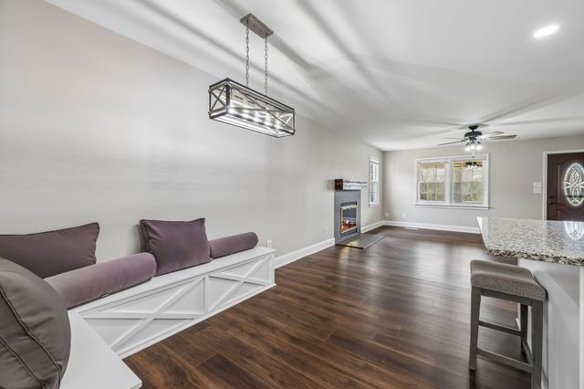 3971 Cantebury Dr, Culleoka, TN 38451